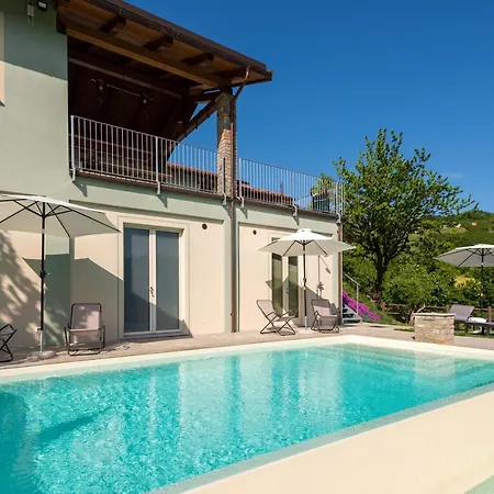 Cascina Pajanot Lantgård Benevello